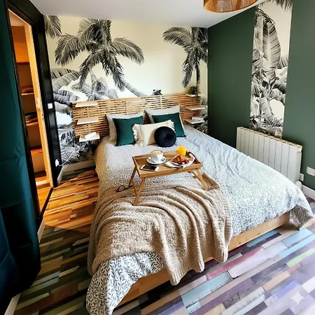 Jungle Chic A Noyon, Hauts-de-france Апартаменты
